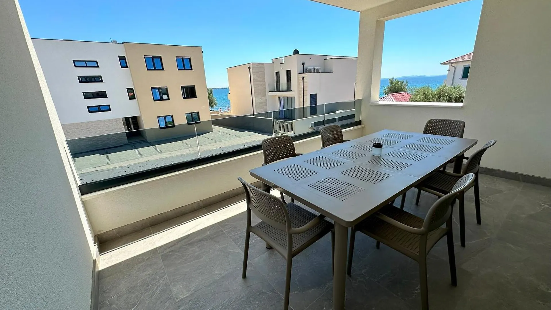 Beautiful New Palmtree Apartments Vir 0*,